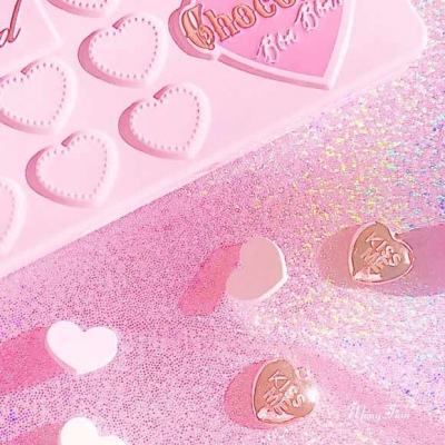 伊朗称向美航母发射导弹